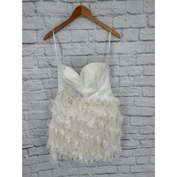 White Strapless Ruffle Mini Dress Tony Bowls Sz 8 Bridal Graduation  Fairycore - Picture 2 of 16